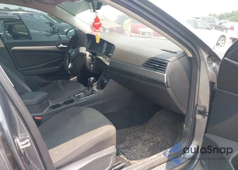 2021 Volkswagen Jetta 1.4T R-Line/1.4T S/1.4T Se из США, поврежденный, VIN 3VWC57BU3MM063360